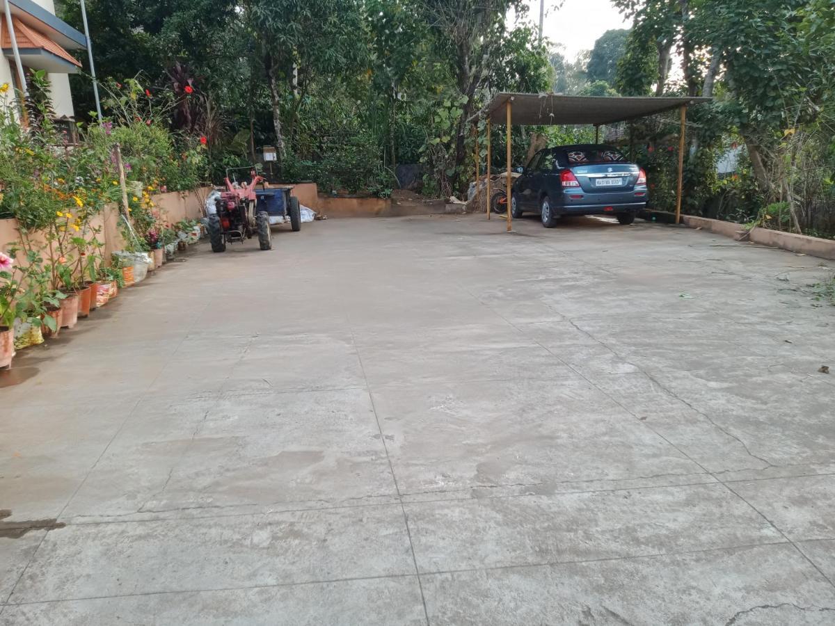 Krishna Kuteera Appartement Siddāpur Buitenkant foto