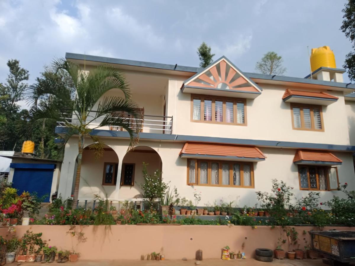 Krishna Kuteera Appartement Siddāpur Buitenkant foto